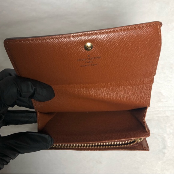 Louis Vuitton Monogram Porte-Monnaie Tresor Bifold Wallet;Date Code(CA1004) - Picture 8 of 17